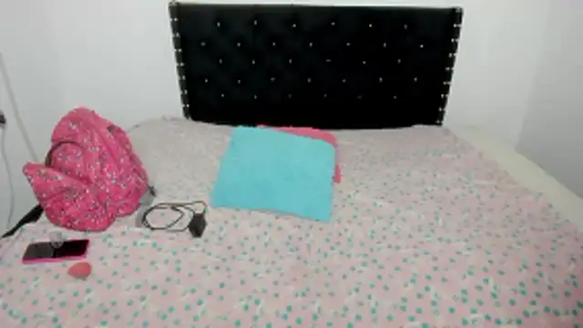 Snapshot of CAROLINA_SEX10 chatting on November 15, 2025, 1:59 pm CAROLINA SEX10 online show from November 15, 2025, 1:59 pm