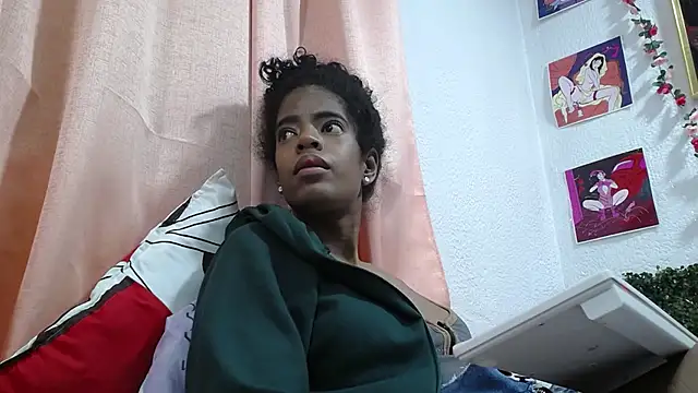 Snapshot of thianahorny chatting on May 15, 2026, 1:25 am thianahorny online show from May 15, 2026, 1:25 am