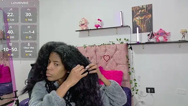 thianahorny online show from March 31, 2026, 12:51 pm