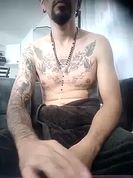 Snapshot of Juicydick420-xxx chatting on November 5, 2025, 9:40 pm Juicydick420-xxx online show from November 5, 2025, 9:40 pm