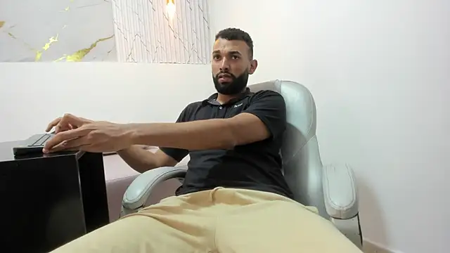 Snapshot of onlymen2025 chatting on November 24, 2025, 8:09 pm onlymen2025 online show from November 24, 2025, 8:09 pm