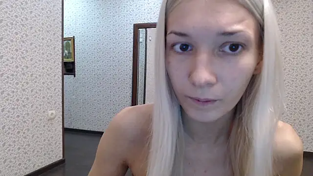 maybe doll online show from October 12, 2025, 7:04 pm