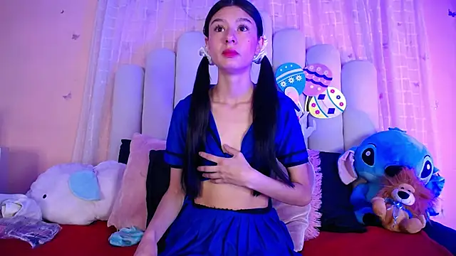 SweetRenata  online show from February 21, 2026, 11:56 am