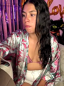 PrettySamaraa online show from October 23, 2025, 1:21 pm
