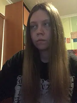 LunaVirelle online show from April 28, 2026, 5:50 pm