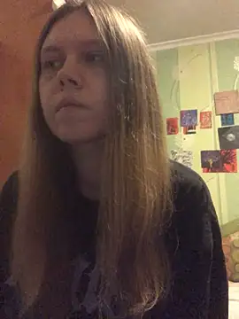 LunaVirelle online show from November 10, 2025, 5:07 pm