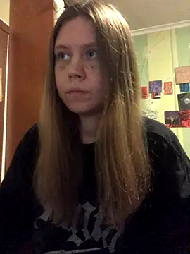 LunaVirelle online show from October 27, 2025, 6:42 pm