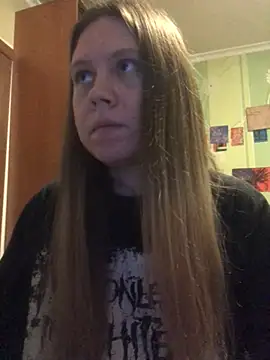 LunaVirelle online show from April 23, 2026, 7:59 pm