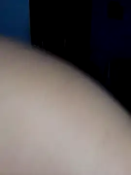 Snapshot of AprilBelmore chatting on October 23, 2025, 6:01 am AprilBelmore online show from October 23, 2025, 6:01 am