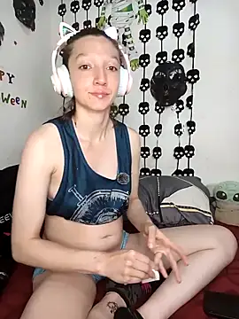 Lucy colee online show from October 27, 2025, 3:24 pm