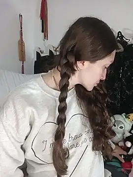 Lucy colee online show from April 11, 2026, 2:21 pm