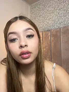 Snapshot of Karoline_606 chatting on March 28, 2026, 6:03 am Karoline 606 online show from March 28, 2026, 6:03 am