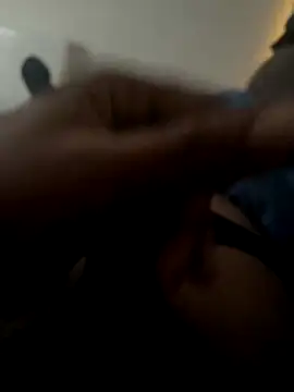 Snapshot of j_ratid chatting on December 23, 2025, 9:19 am j ratid online show from December 23, 2025, 9:19 am