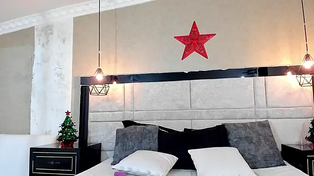 RousseWalker online show from December 3, 2025, 3:00 pm