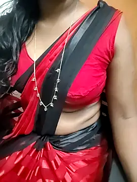 Snapshot of Tamilmallu-duskygirl03 chatting on February 6, 2026, 6:48 pm Tamilmallu-duskygirl03 online show from February 6, 2026, 6:48 pm