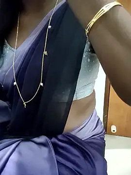 Snapshot of Tamilmallu-duskygirl03 chatting on January 12, 2026, 6:15 pm Tamilmallu-duskygirl03 online show from January 12, 2026, 6:15 pm