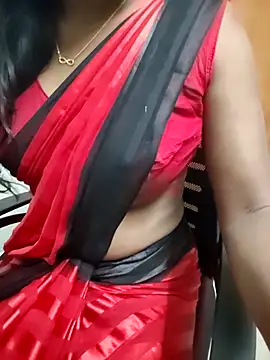 Snapshot of Tamilmallu-duskygirl03 chatting on February 18, 2026, 8:27 pm Tamilmallu-duskygirl03 online show from February 18, 2026, 8:27 pm