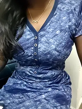 Snapshot of Tamilmallu-duskygirl03 chatting on December 20, 2025, 5:43 am Tamilmallu-duskygirl03 online show from December 20, 2025, 5:43 am