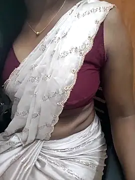 Snapshot of Tamilmallu-duskygirl03 chatting on February 28, 2026, 6:02 am Tamilmallu-duskygirl03 online show from February 28, 2026, 6:02 am