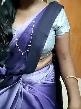 Snapshot of Tamilmallu-duskygirl03 chatting on February 1, 2026, 7:34 pm Tamilmallu-duskygirl03 online show from February 1, 2026, 7:34 pm