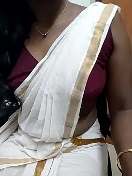 Snapshot of Tamilmallu-duskygirl03 chatting on January 19, 2026, 5:33 am Tamilmallu-duskygirl03 online show from January 19, 2026, 5:33 am