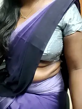 Snapshot of Tamilmallu-duskygirl03 chatting on May 31, 2026, 6:09 pm Tamilmallu-duskygirl03 online show from May 31, 2026, 6:09 pm