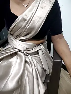 Tamilmallu-duskygirl03 online show from November 20, 2025, 6:41 pm