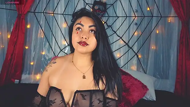 Snapshot of Victoria_Jonhss chatting on October 20, 2025, 10:43 pm Victoria Jonhss online show from October 20, 2025, 10:43 pm