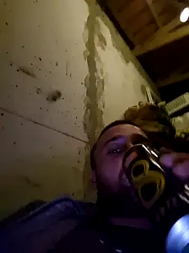 Snapshot of Ellemoi8313 chatting on October 13, 2025, 6:31 pm Ellemoi8313 online show from October 13, 2025, 6:31 pm