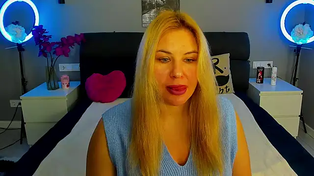 Passion-Blondy online show from January 12, 2026, 6:47 pm