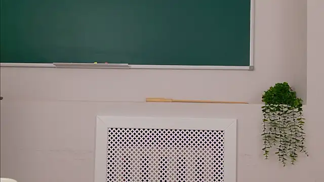 ClaireMathis online show from March 25, 2026, 2:49 pm