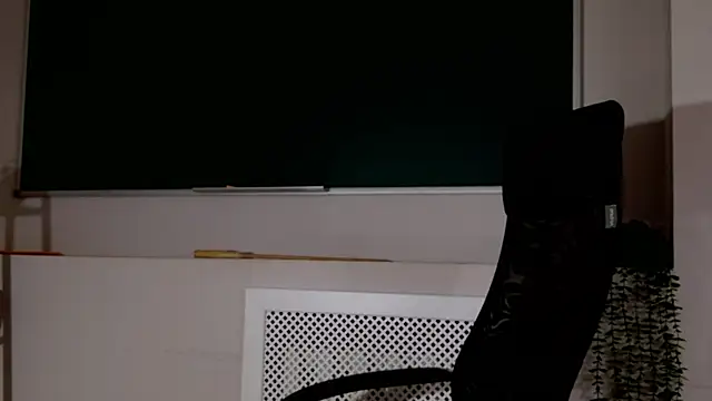 ClaireMathis online show from June 26, 2026, 3:07 pm