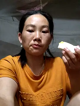Snapshot of gio-thu chatting on July 13, 2026, 5:34 pm gio-thu online show from July 13, 2026, 5:34 pm