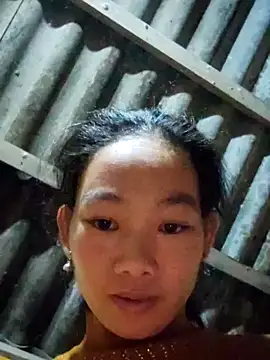 Snapshot of gio-thu chatting on November 8, 2025, 4:43 pm gio-thu online show from November 8, 2025, 4:43 pm