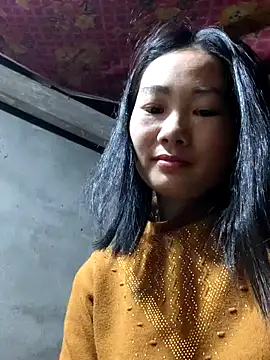 gio-thu online show from February 12, 2026, 1:33 pm