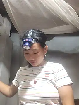 Snapshot of gio-thu chatting on July 18, 2026, 3:31 pm gio-thu online show from July 18, 2026, 3:31 pm