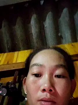 Snapshot of gio-thu chatting on October 23, 2025, 2:05 pm gio-thu online show from October 23, 2025, 2:05 pm