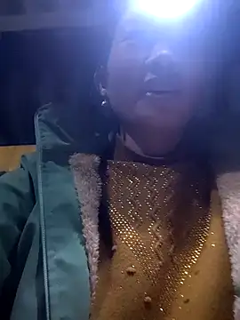 Snapshot of gio-thu chatting on November 28, 2025, 6:41 pm gio-thu online show from November 28, 2025, 6:41 pm