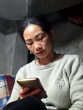 gio-thu online show from January 12, 2026, 5:42 pm