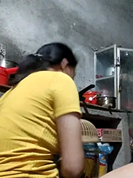 Snapshot of gio-thu chatting on July 20, 2026, 1:02 pm gio-thu online show from July 20, 2026, 1:02 pm
