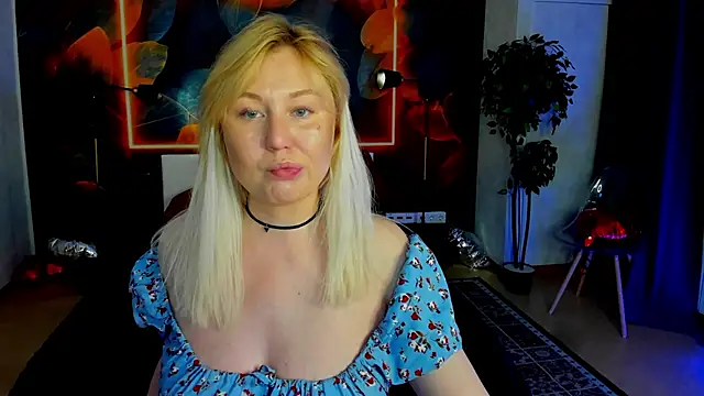 Snapshot of scent__of_woman chatting on May 27, 2026, 2:30 am scent of woman online show from May 27, 2026, 2:30 am