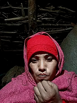 Snapshot of Cuty_tanya chatting on December 5, 2025, 12:43 am Cuty tanya online show from December 5, 2025, 12:43 am