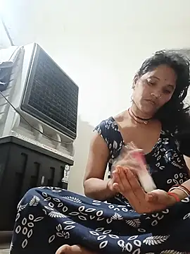 Snapshot of Cuty_tanya chatting on July 8, 2026, 5:35 pm Cuty tanya online show from July 8, 2026, 5:35 pm