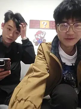 KK-cuteboy online show from April 21, 2026, 12:56 pm