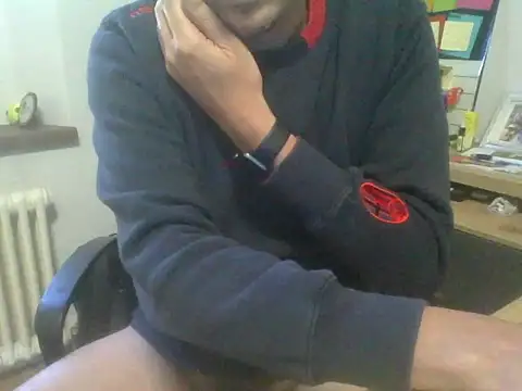 Snapshot of Kawayleo chatting on October 14, 2025, 9:43 am Kawayleo online show from October 14, 2025, 9:43 am