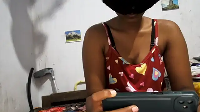 Nora-2003 online show from May 16, 2026, 9:03 pm