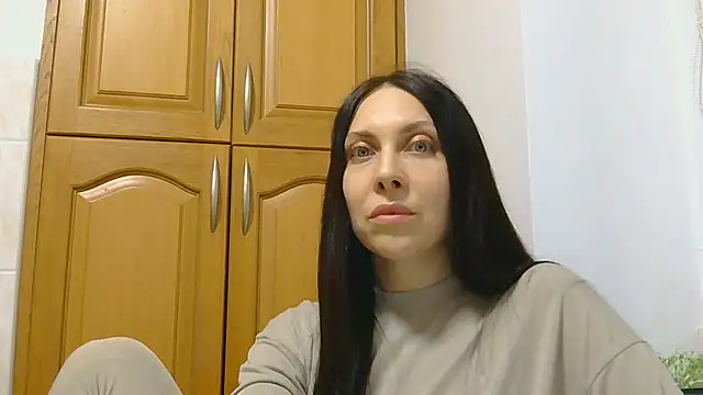 Snapshot of Olivarra chatting on February 28, 2026, 6:51 pm Olivarra online show from February 28, 2026, 6:51 pm