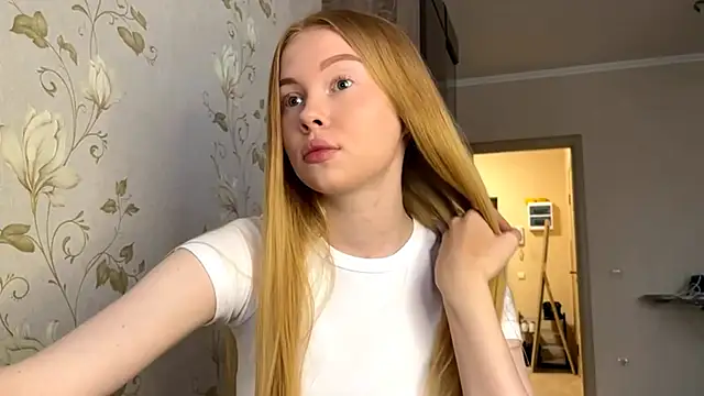 Snapshot of RaguelNicksons chatting on October 20, 2025, 9:43 am RaguelNicksons online show from October 20, 2025, 9:43 am