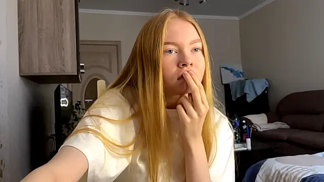 Snapshot of RaguelNicksons chatting on October 24, 2025, 9:19 am RaguelNicksons online show from October 24, 2025, 9:19 am