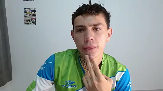 Snapshot of hot_teo_ chatting on December 2, 2025, 11:23 am hot teo online show from December 2, 2025, 11:23 am